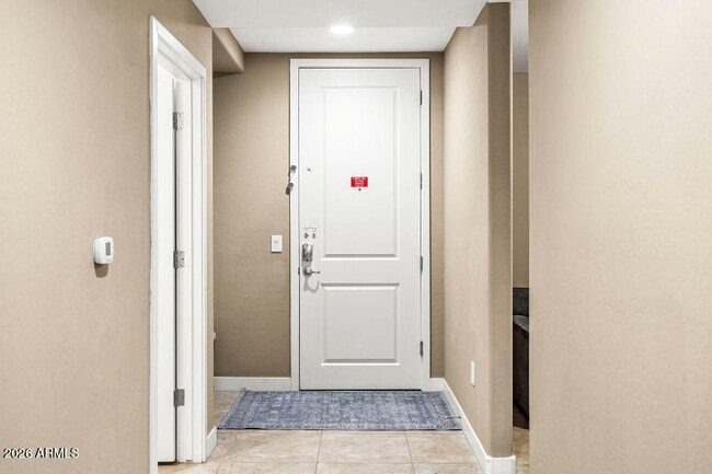 Building Photo - 5450 E Deer Valley Dr