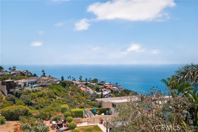 Building Photo - 855 Santa Ana St