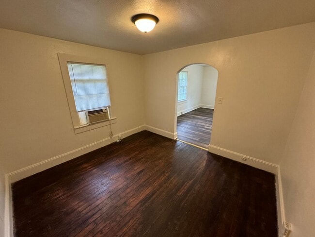 Building Photo - 2/1 House in North Rome- $850