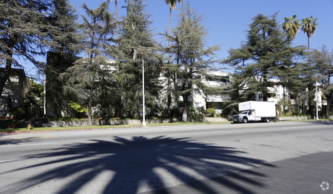 Building Photo - Los Feliz Apartments