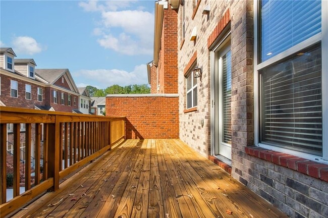 Building Photo - 3304 Ferncliff Ct