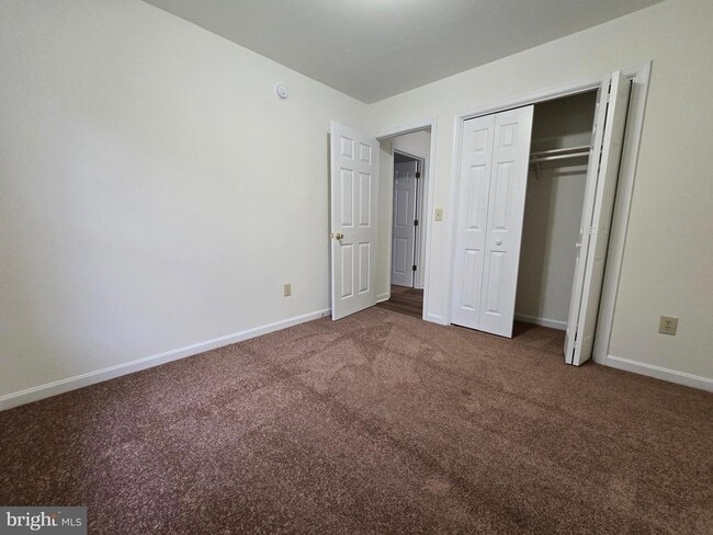 Building Photo - 116 Lowber St