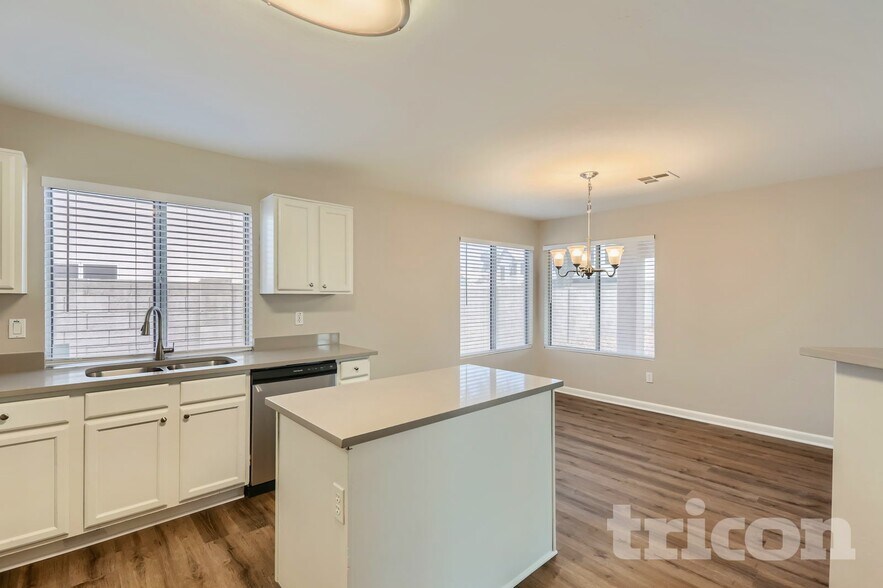 Building Photo - 8754 W Christopher Michael Ln