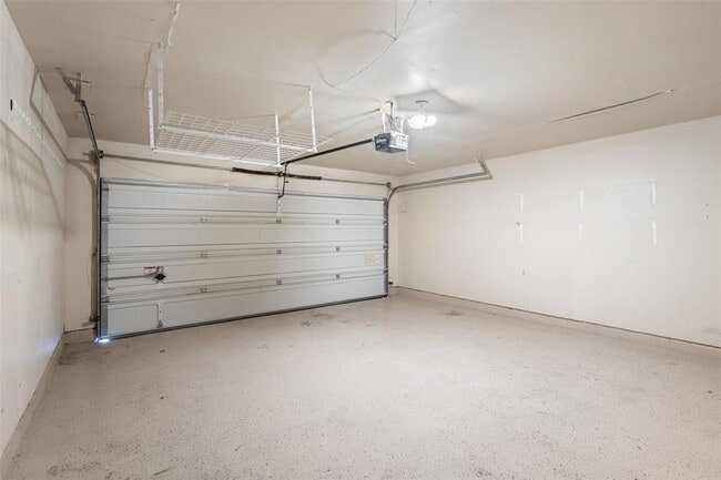 Building Photo - 1008 Chippewa