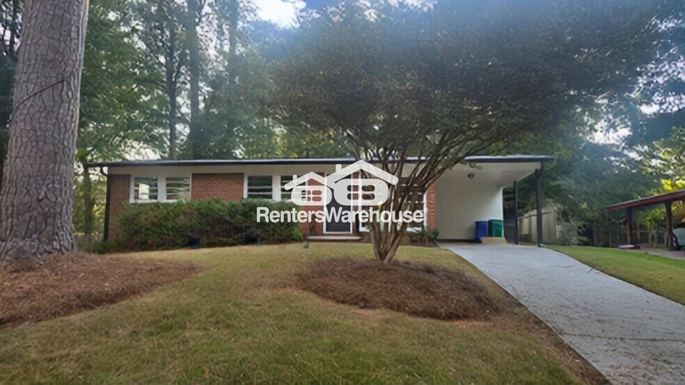 Primary Photo - 1108 Greenbriar Cir