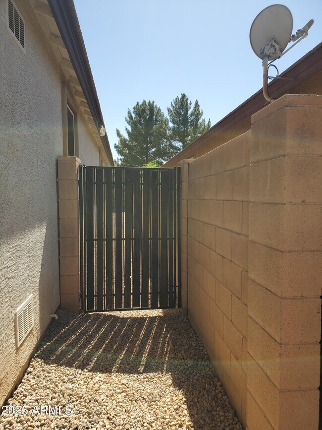 Building Photo - 16343 N 172nd Ave
