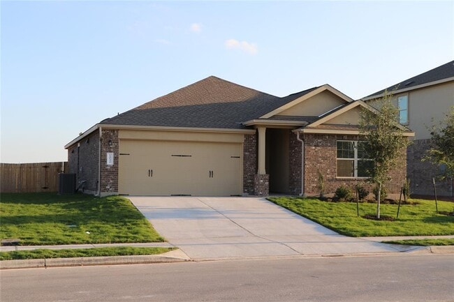 Primary Photo - 1032 Hillrose Dr