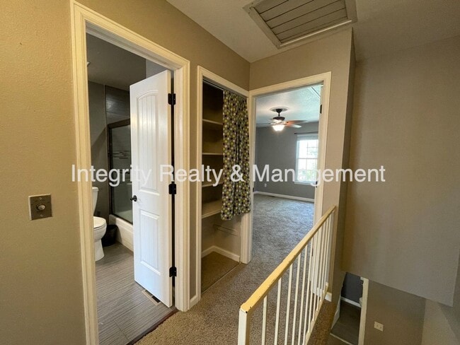 Building Photo - 1811 S Quebec Way