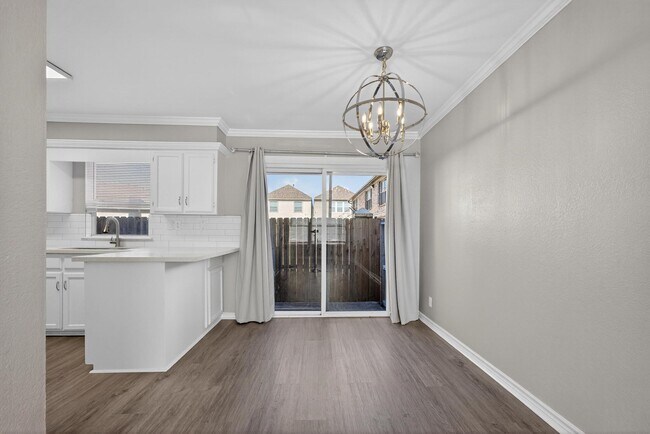 Building Photo - 1221 Cedar Post Ln