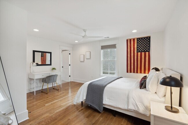 Building Photo - 1226 Adams St