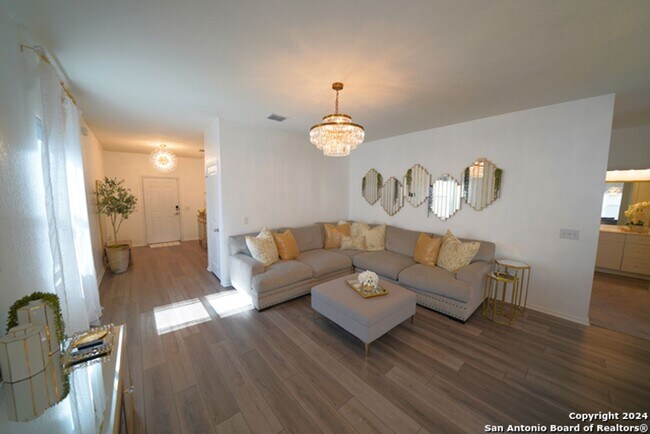 Building Photo - Charming Home Now Available in the Liberte...