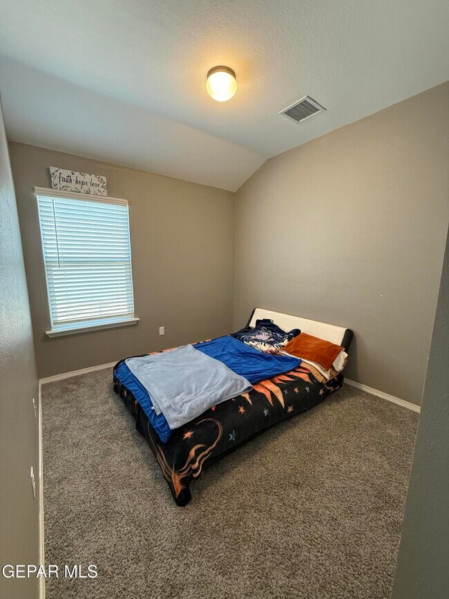 Building Photo - 14609 Carlo Alvarado Dr