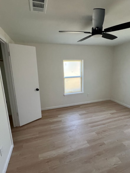 Building Photo - 1120 H Ave