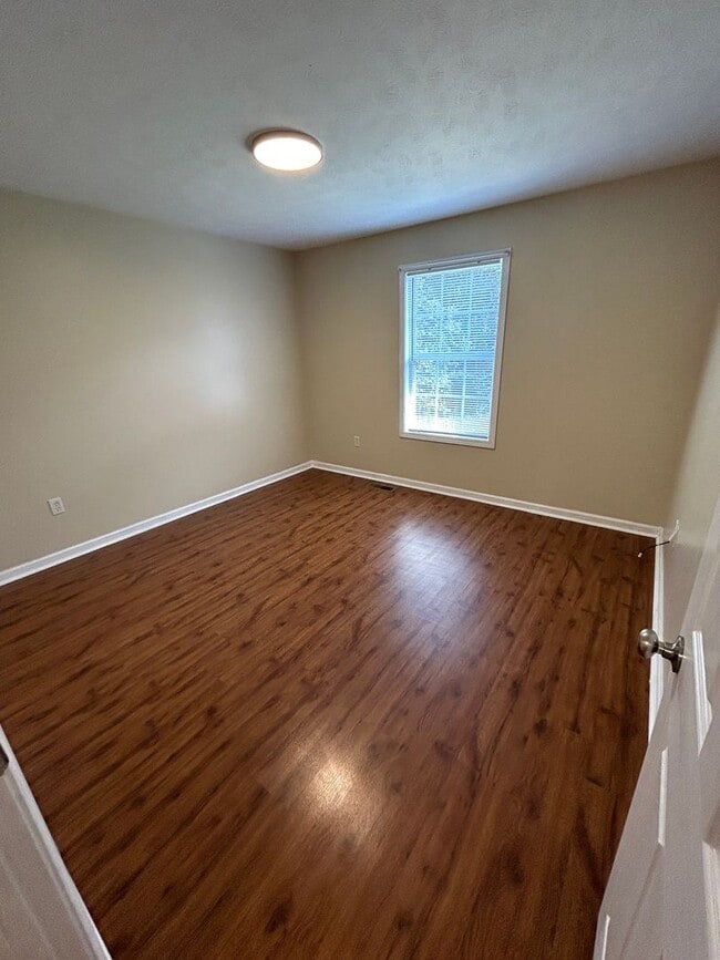 Building Photo - 940 Water St