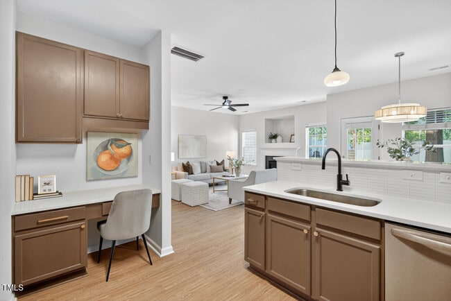 Building Photo - 3 Chownings St