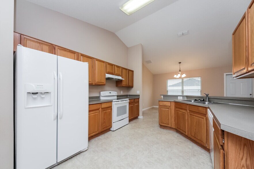 Building Photo - 2151 Antler Dr