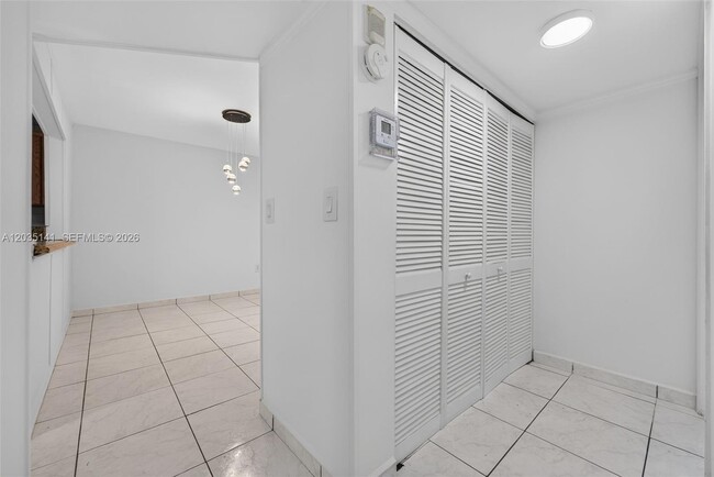 Building Photo - 10300 Coral Wy