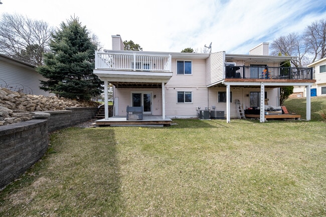 Building Photo - 6045 Covington Terrace