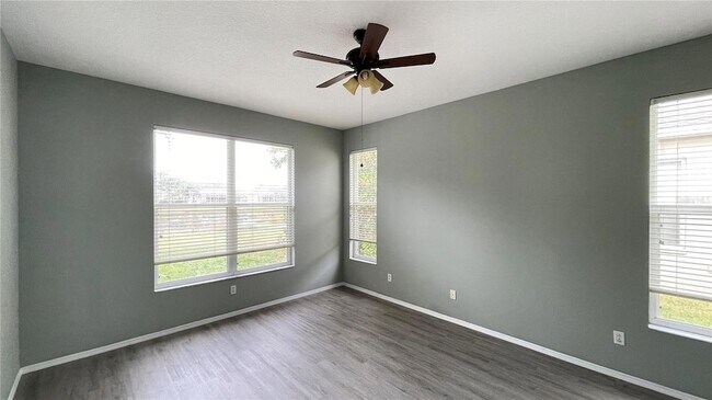 Building Photo - 210 41st St NE