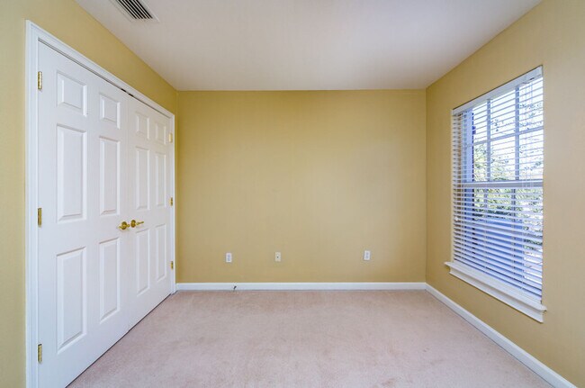 Building Photo - 10304 Saville Rowe Ln