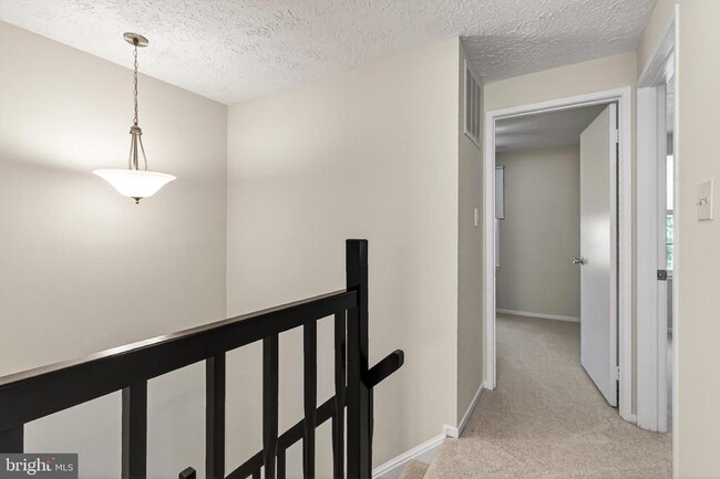 Building Photo - 337 Gundry Dr