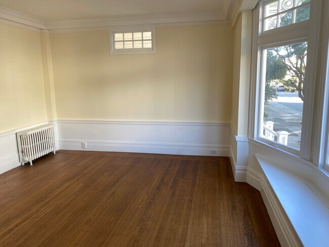 Building Photo - 3661 Clay St