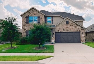 Building Photo - 4525 Conrad Ave