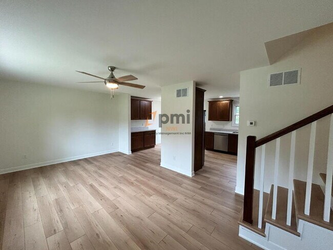 Building Photo - 673 Joe Martin Rd