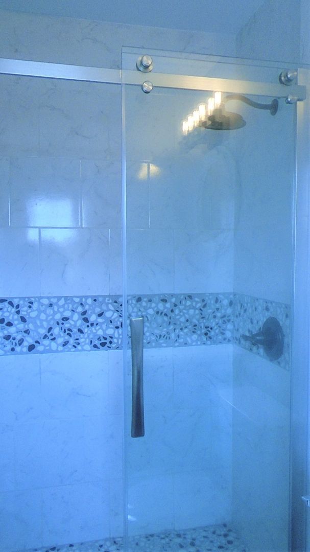 Building Photo - 3 Bedroom 2 Bathroom Home - Ask About the Move In Special!