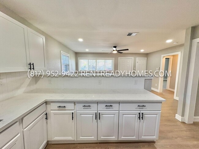 Building Photo - 3630 Agnes St