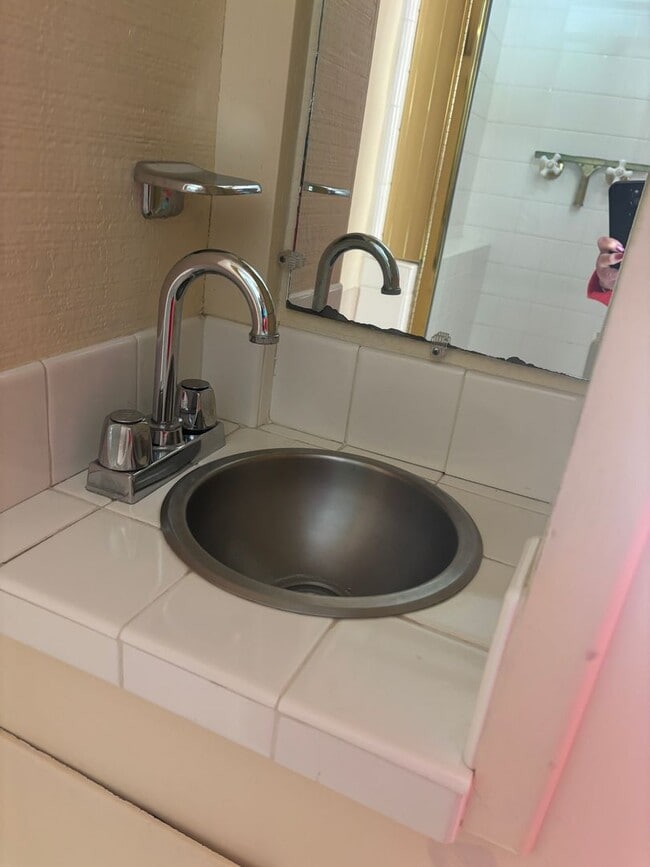 Building Photo - Enjoy 1.125 Acres near Downtown McMinnville