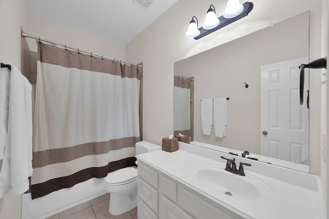 Building Photo - 66 N Whistling Swan Pl