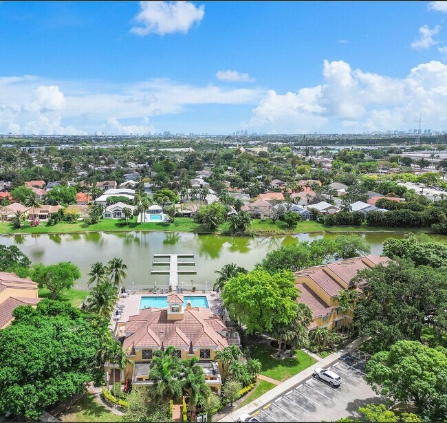 Building Photo - 2405 NW 33rd St