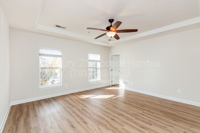 Building Photo - 5675 Harrington Falls Ln