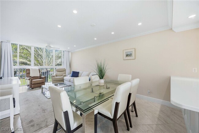 Building Photo - 610 Broad Ave S