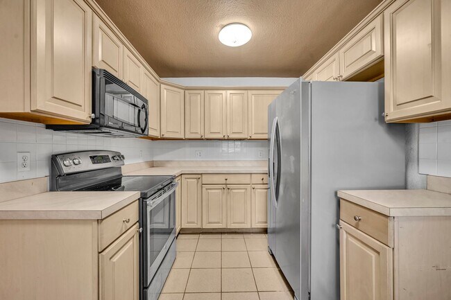 Building Photo - Winter Park Charmer