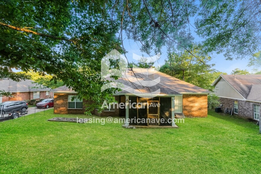 Building Photo - 111 Formosa Dr