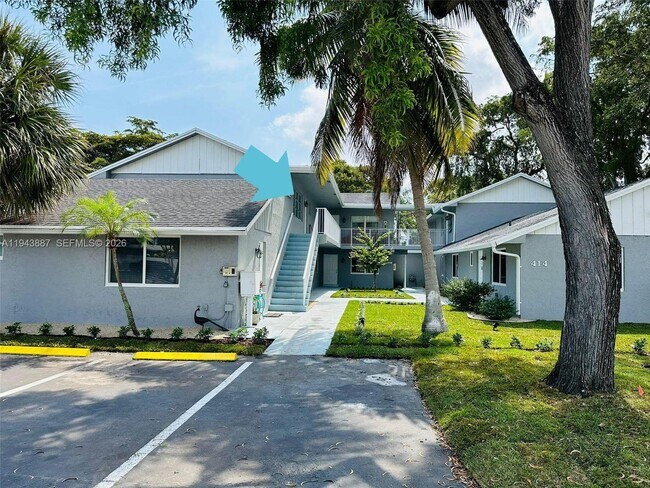 Building Photo - 414 SE 14th St