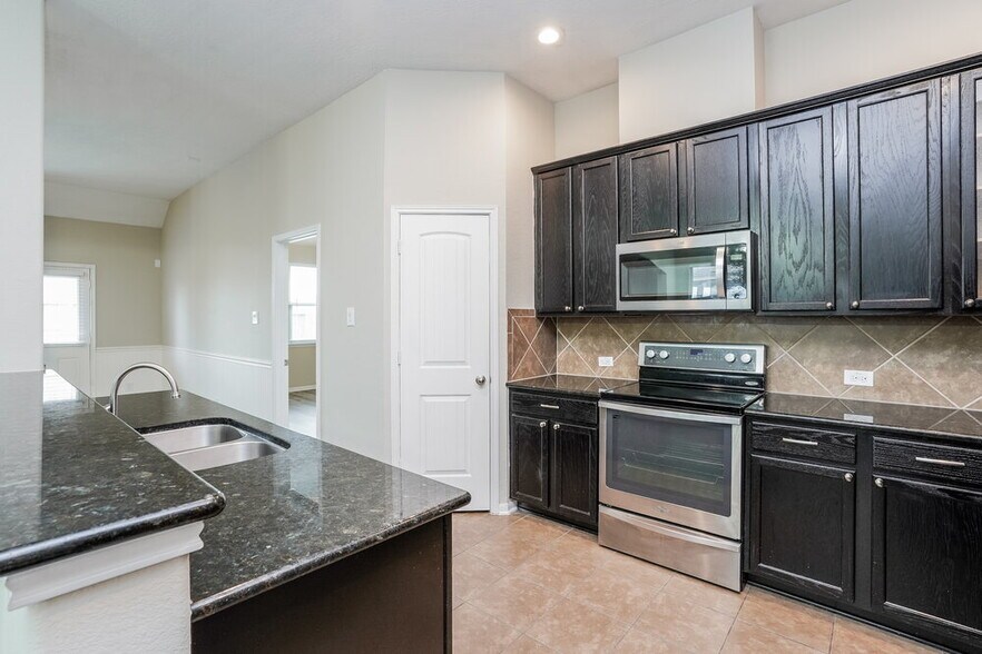 Building Photo - 3214 Bainbridge Hill Ln