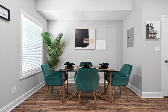 Building Photo - Modern Comforts in Clarksville – Stylish 2...