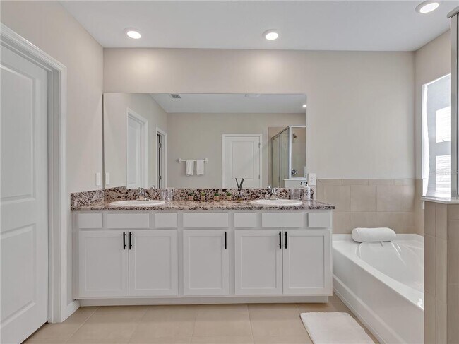 Building Photo - 16733 Glacier Bay Loop