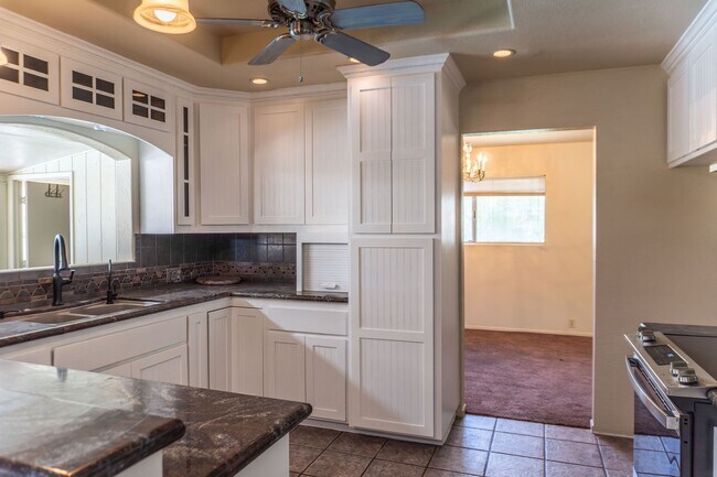 Building Photo - Spacious 3-Bedroom, 4-Bath Vintage Home wi...