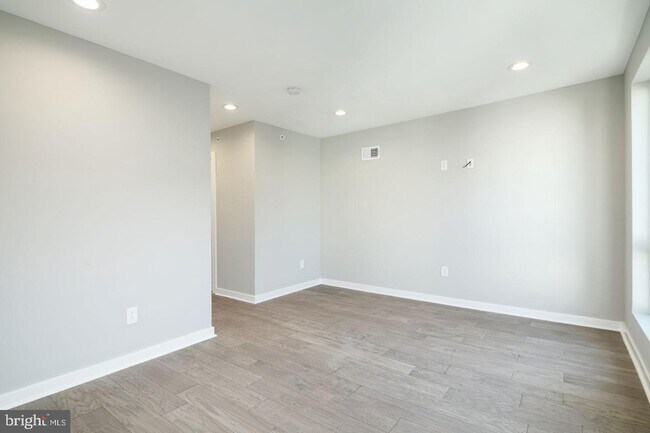 Building Photo - 815 Perkiomen St