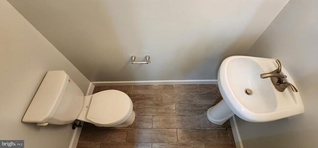 Building Photo - 1219 Marcy Ave