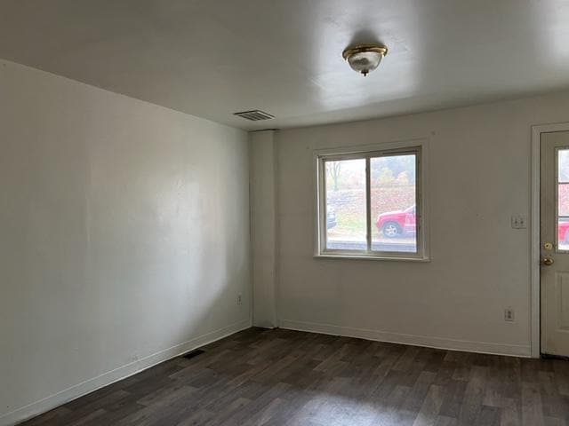 Building Photo - 202 3rd Ave