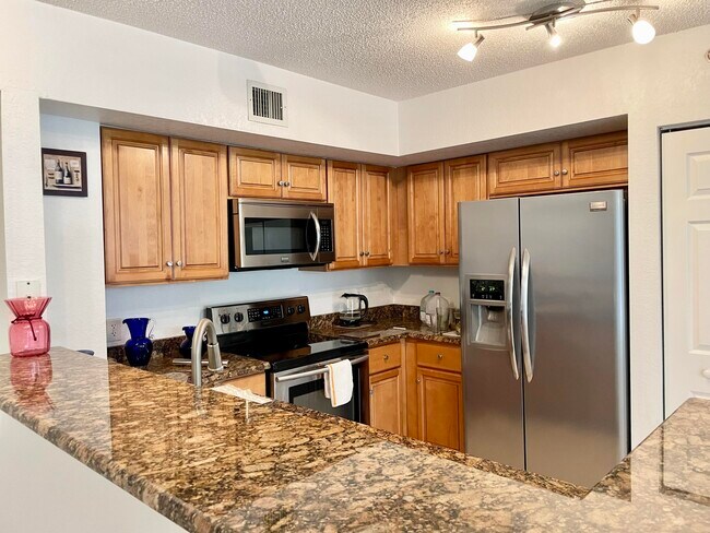 Building Photo - 1801 N Flagler Dr