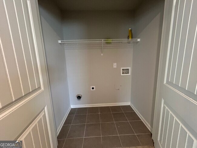 Building Photo - 4215 Cordova Ln