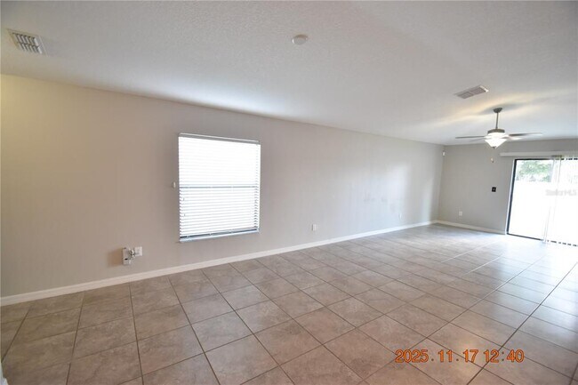Building Photo - 10120 Carloway Hills Dr