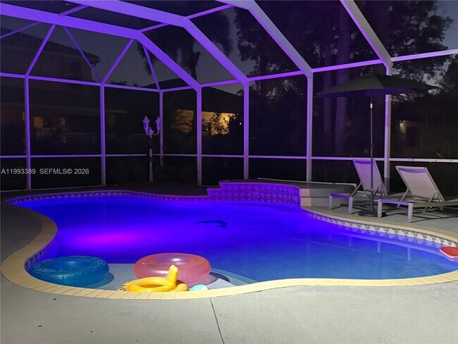 Building Photo - 4451 Seneca Ave