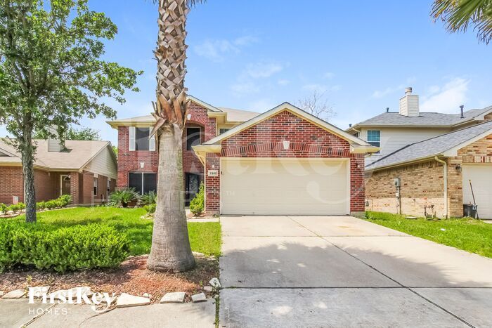 Primary Photo - 7811 Cedar View St